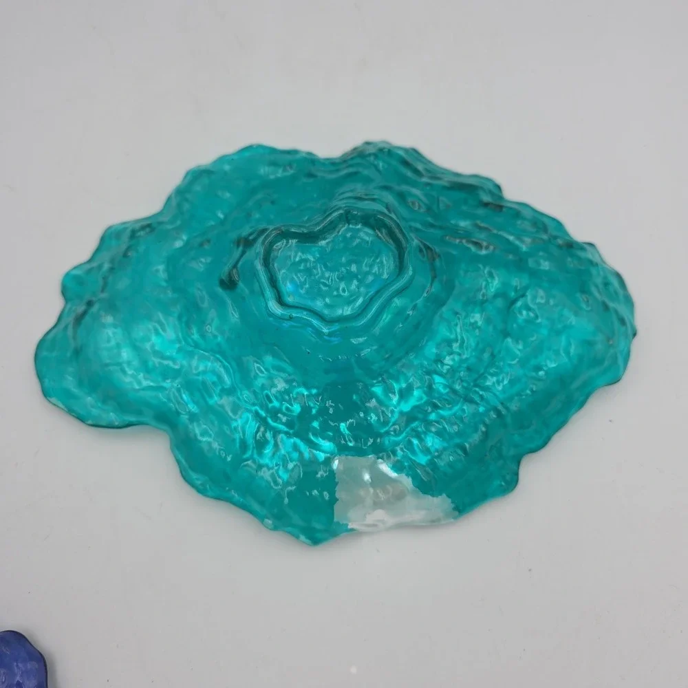 (2) AKCAM‎ Iridescent Oyster Shell Decorative Dish Plate Blue And Purple READ